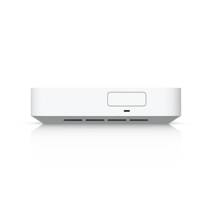 Ubiquiti Router Cloud Gateway Max UCG-Max Procesador ARM Cortex-A53 1.5GHz Memoria 3GB SSD 512GB Blanco 3
