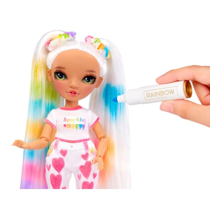 MGA 500407 Rainbow High Color Y Create Muñeca Ojos Verdes para Personalizar Ropa, Pelo y Accesorios con Diseños Borrables con Agua 3 MGA 500407 Rainbow High Color Y Create Muñeca Ojos Verdes para Personalizar Ropa, Pelo y Accesorios con Diseños Borrables con Agua 3
