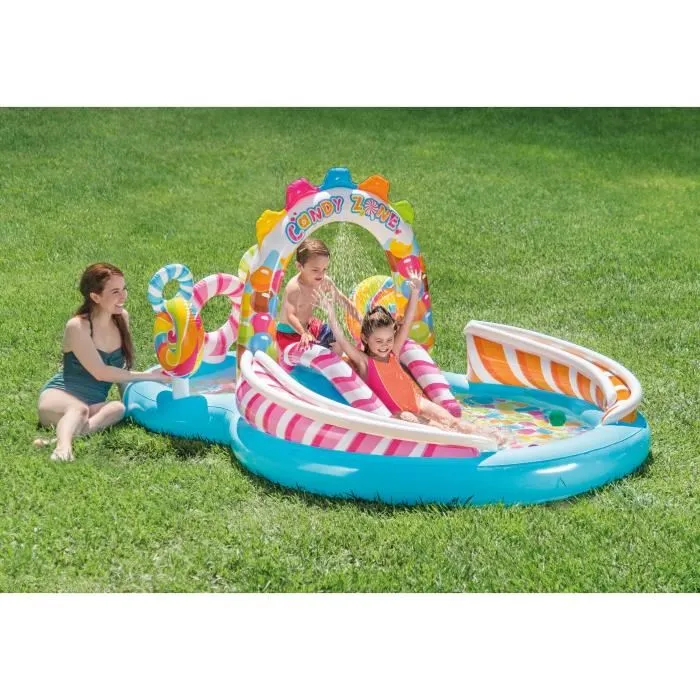 INTEX Patio de Recreo Candy Kingdom 295x191x130cm con Tobogán y Fuente para Niños, Capacidad 206L+168L 4 INTEX Patio de Recreo Candy Kingdom 295x191x130cm con Tobogán y Fuente para Niños, Capacidad 206L+168L 4