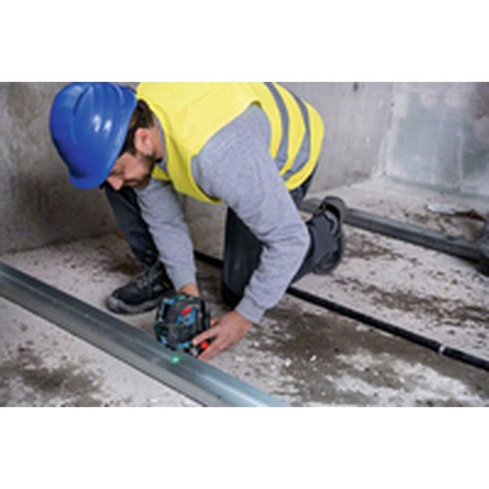 Bosch GCL 2-50 G + RM 10 Láser combinado de líneas y puntos de plomada verdes, alta visibilidad, protección IP64, 15 m de alcance para líneas 20 Bosch GCL 2-50 G + RM 10 Láser combinado de líneas y puntos de plomada verdes, alta visibilidad, protección IP64, 15 m de alcance para líneas 20