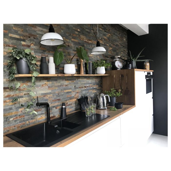 SMEG KLF03SSEU Hervidor de agua de acero inoxidable, 1.7L, 2400W, con filtro antical, apagado automático y base giratoria 360°