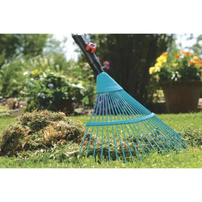 Gardena Escoba de Alambre para Césped Combisystem 50 cm | Limpiar y Airear Céspedes Cubiertos de Musgo 3 Gardena Escoba de Alambre para Césped Combisystem 50 cm | Limpiar y Airear Céspedes Cubiertos de Musgo 3