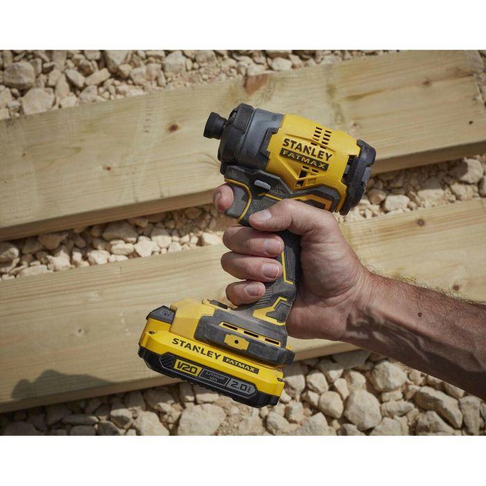 Stanley SFMCF810D2K Atornillador de Impacto Brushless V20 18V con 2 Baterías Li-Ion 2Ah, Cargador y Maletín, 170Nm 8