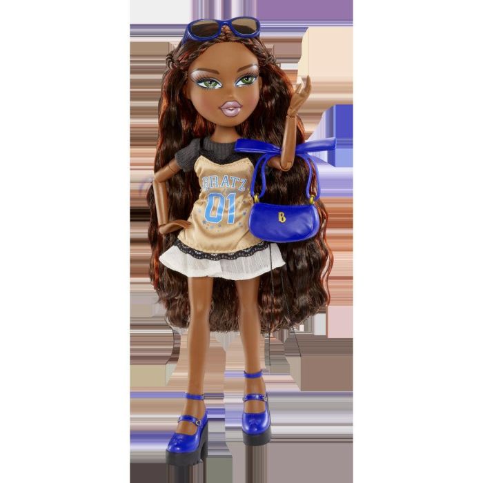 Muñeca Sasha Stylin + Camiseta Bratz 1