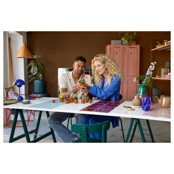 LEGO Icons 10329 Plantas Diminutas Set de Construcción Ornamental para Adultos 23