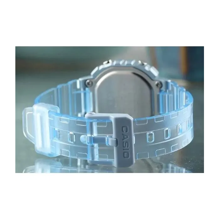 Casio CAS4549526345487 Reloj Vintage Digital Cuarzo para Mujer, Azul y Transparente, Estilo Tendencia Fitness 1
