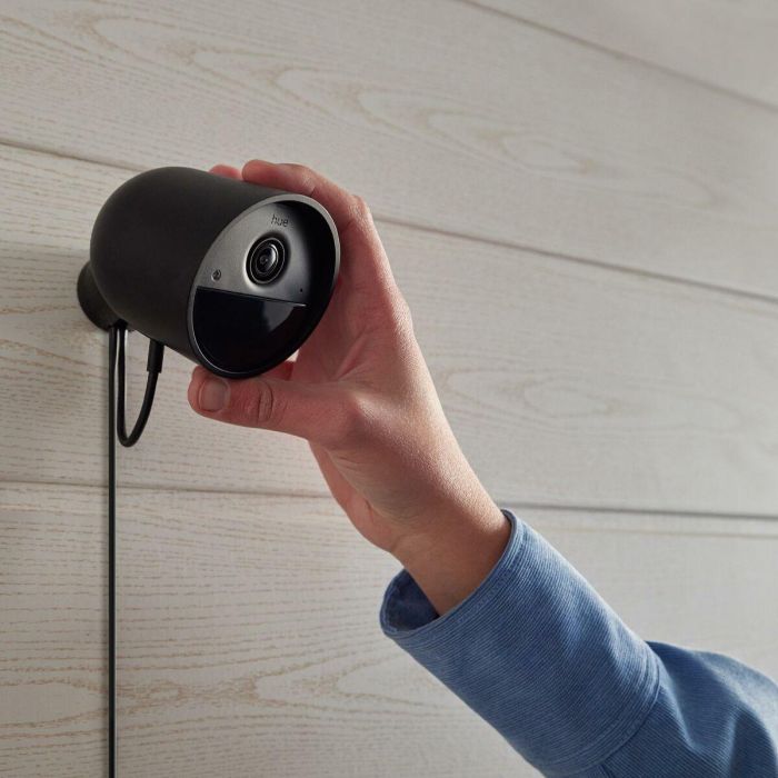 Philips Hue Cámara Secure con cable AAAAQ79290 - HD 1080P Interior y Exterior - Control por Aplicación - Color Negro 18