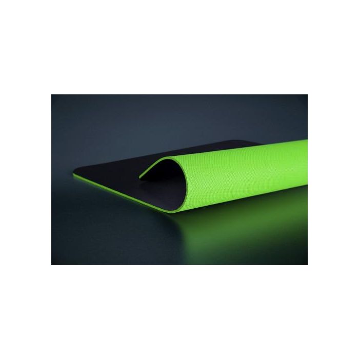 Razer Gigantus V2 - XXL Alfombrilla de ratón para juegos, Negro/Verde, 940x410mm, RZ02-03330400-R3M1 2
