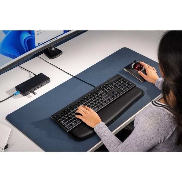 Kensington KB100 EQ Teclado Completo con Cable USB-A, Resistente a Derrames, Diseño Sostenible 3