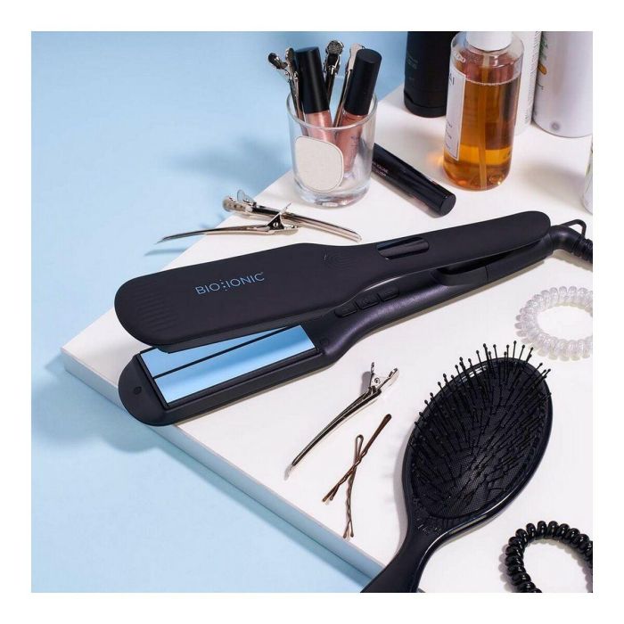 Bio Ionic Onepass Silicone Speed Strip 1.5 Iron 3 Bio Ionic Onepass Silicone Speed Strip 1.5 Iron 3