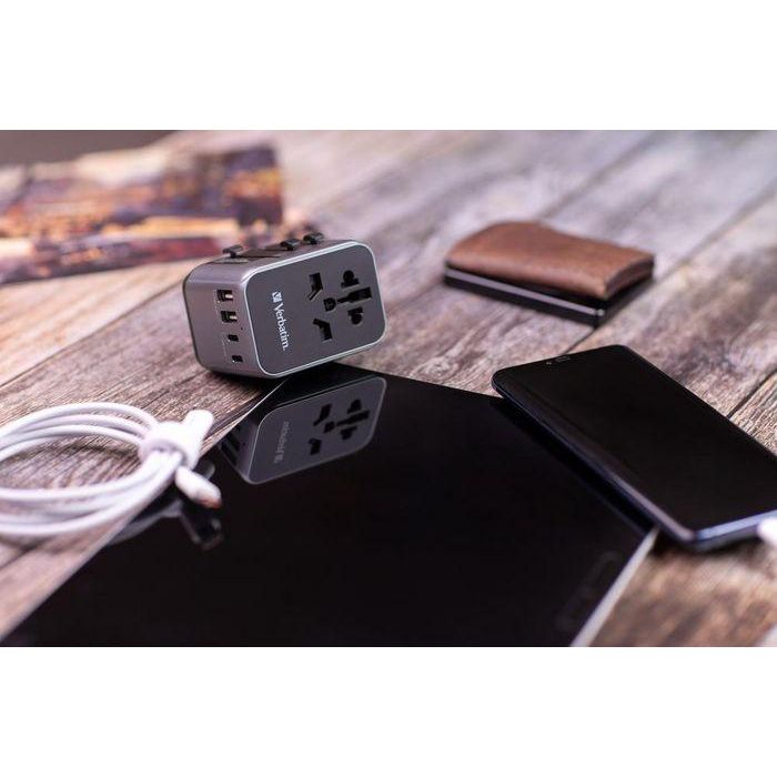Verbatim Uta-03 Adaptador Universal De Viaje Con 1 Puerto Usb-C - 2 Puerto Usb-A - 2 Puerto Usb-C 14