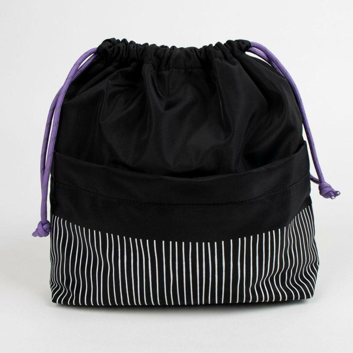 Neceser de Viaje The Nightmare Before Christmas Negro 100 % Nylon 16,5 x 25 x 7 cm Neceser de Viaje The Nightmare Before Christmas Negro 100 % Nylon 16,5 x 25 x 7 cm