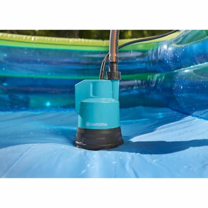 Gardena 2000/2 18V P4A Bomba de evacuación de Agua Limpia con batería Li-ion 2.5Ah y cargador. Caudal 2000 l/h, 2.0 bar, 3 modos. 2 Gardena 2000/2 18V P4A Bomba de evacuación de Agua Limpia con batería Li-ion 2.5Ah y cargador. Caudal 2000 l/h, 2.0 bar, 3 modos. 2