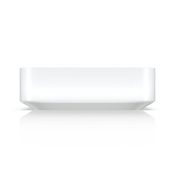 Ubiquiti Up to 10x routing performance increase over USG (tested with IPS/IDS, QoS, and Smart Queues)Managed with a Cloud Key, Official UniFi Hosting, or UniFi Network Server 4