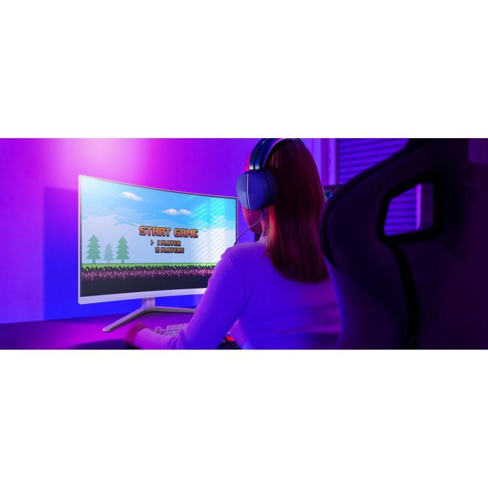 Philips 80.0cm (31.5") 32M2C5501 16:09 2xHDMI+DP Curved w 11