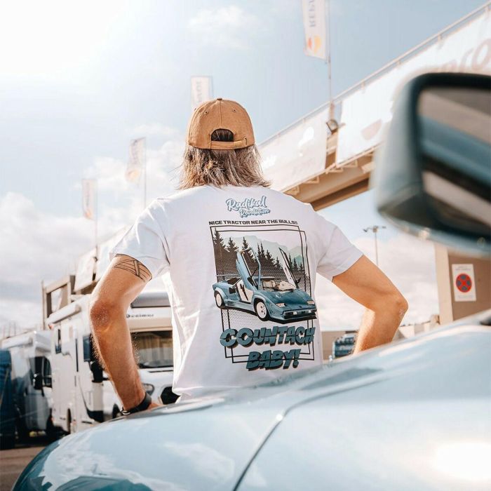 Radikal Revolution RKLCB101S Camiseta Countach Baby! Nice Tractor Near The Bull Homenaje Lamborghini V12 Blanca Talla S 3 Radikal Revolution RKLCB101S Camiseta Countach Baby! Nice Tractor Near The Bull Homenaje Lamborghini V12 Blanca Talla S 3