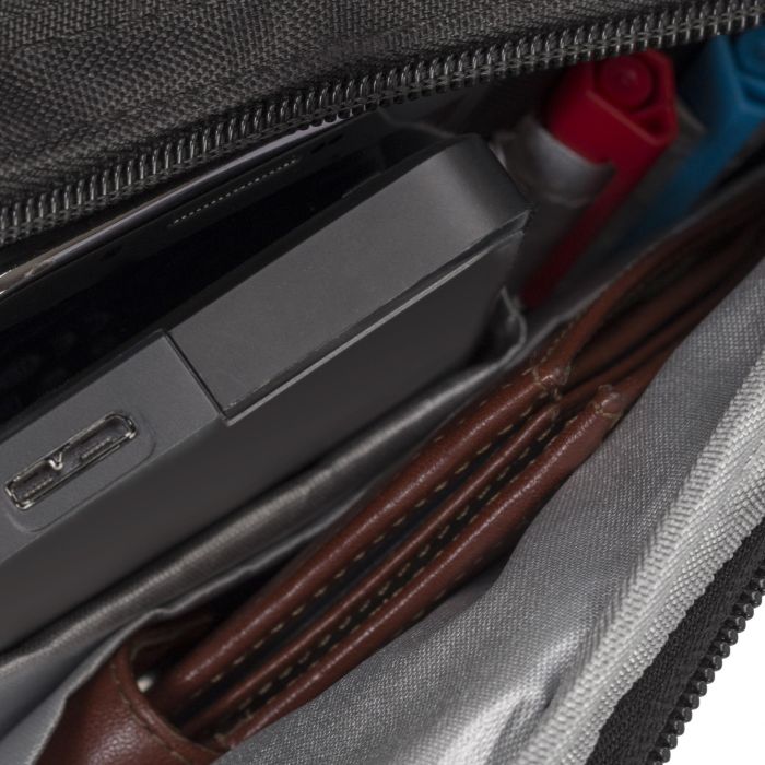 Riva NB Tasche Tiergarten 16,0" schwarz 8530 8