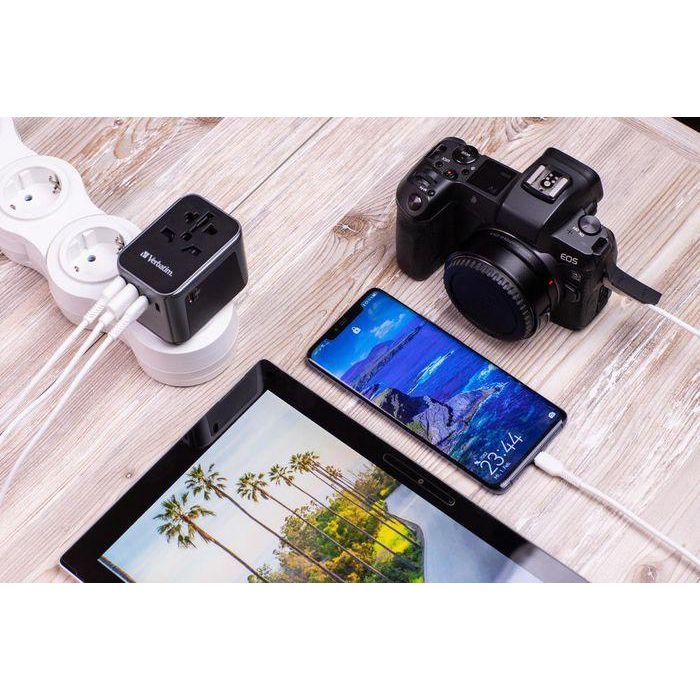 Verbatim Uta-03 Adaptador Universal De Viaje Con 1 Puerto Usb-C - 2 Puerto Usb-A - 2 Puerto Usb-C 15