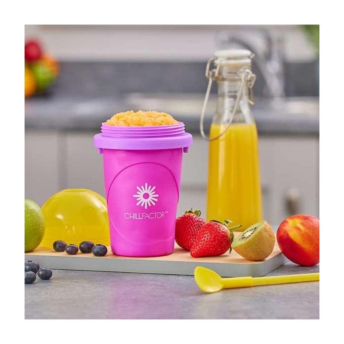 Bandai Maquina de Granizar Chillfactor (Congela, Aprieta y Disfruta) 10.5x10.5x18.8cm - Modelos Surtidos