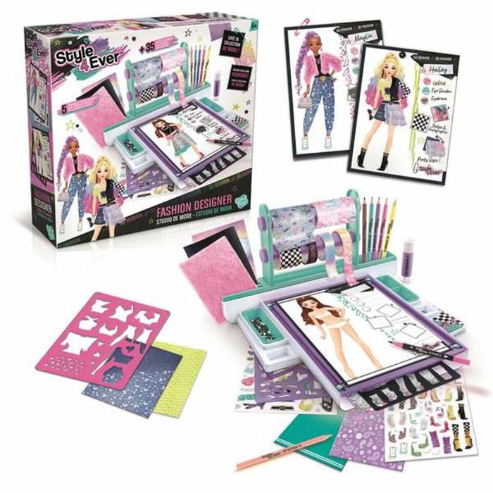 Fashion designer studio 9