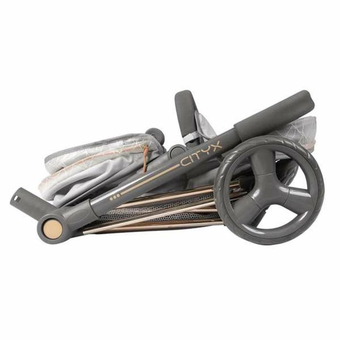 Decuevas Coche de Muñeca Cityx Plegable 3 en 1 para Muñecas de hasta 50 cm, 38x65x73 cm, Edad +3 años 4 Decuevas Coche de Muñeca Cityx Plegable 3 en 1 para Muñecas de hasta 50 cm, 38x65x73 cm, Edad +3 años 4
