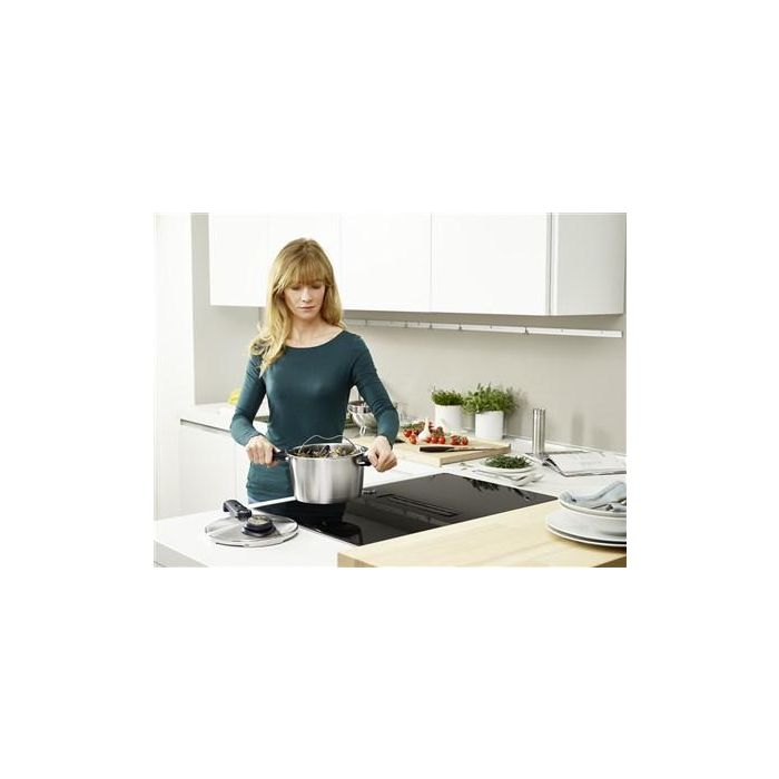 Fissler 622-412-04-070/0 Olla a Presión Vitavit Premium 4.5L – 22cm con Cesto y Trípode, Mango Desmontable, Fondo Cookstar Apto para Inducción 1