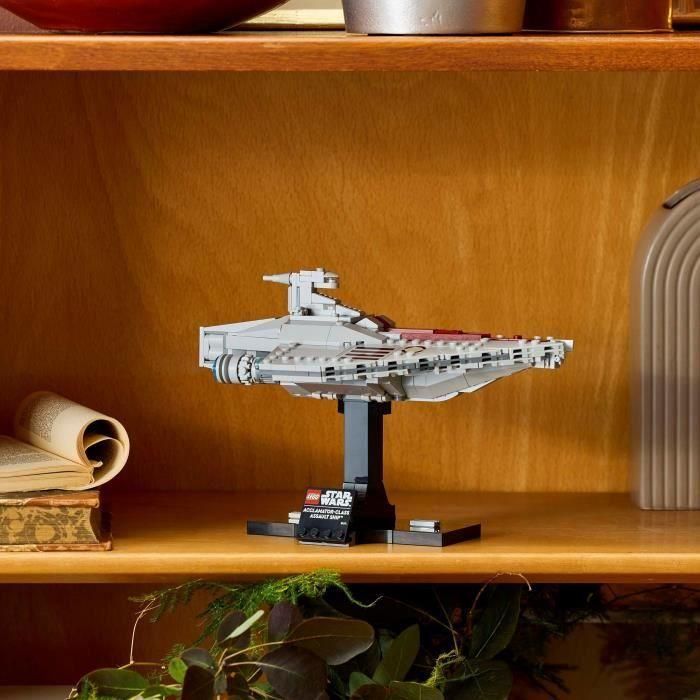 LEGO Star Wars 75404 Transporte de asalto clase Acclamator - Kit de modelo para adultos 2