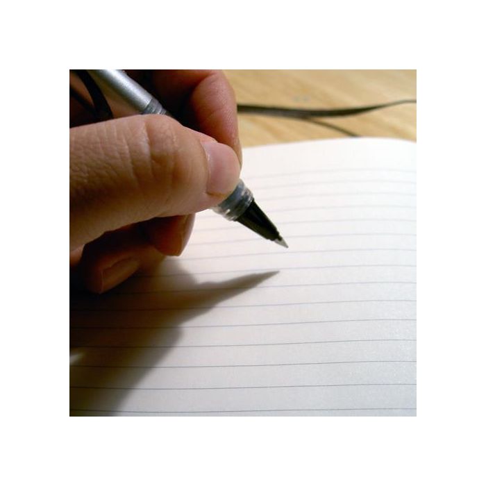 Cuaderno Moleskine Clasico Tapa Dura 13X21 240H 70Gr. Horizontal Con Goma Negra 3