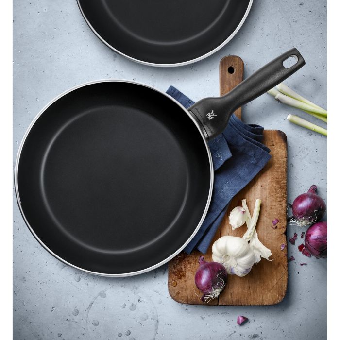WMF 0744246021 Pfanne CeraDur Profi 24cm 6 WMF 0744246021 Pfanne CeraDur Profi 24cm 6