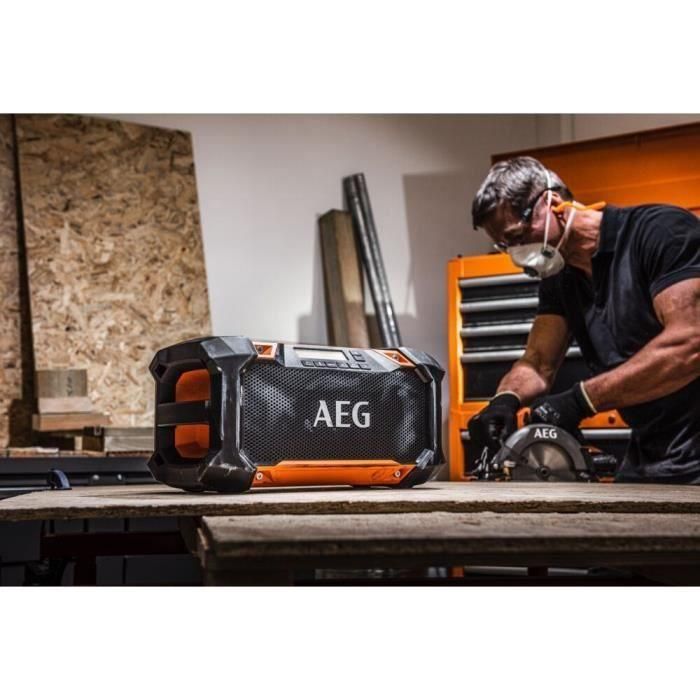 Radio - AEG POWERTOOLS - BRSP18-0 - 18V - Bluetooth - Alcance 30m - 30W - AM/FM - Pantalla LCD - IP54 - Sin batería ni cargador 2