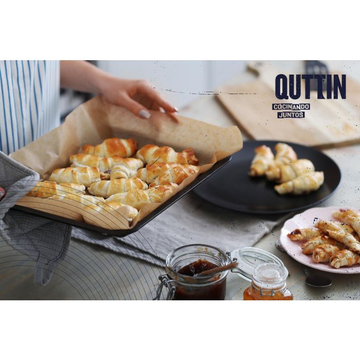 Quttin Rodillo Cortador Croissant con Dimensiones 38 cm Largo x 6,5 cm Ancho (12 Unidades) Quttin Rodillo Cortador Croissant con Dimensiones 38 cm Largo x 6,5 cm Ancho (12 Unidades)