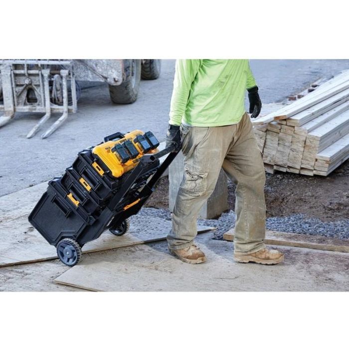 DEWALT Vierfach-Schnelladegeraet 5