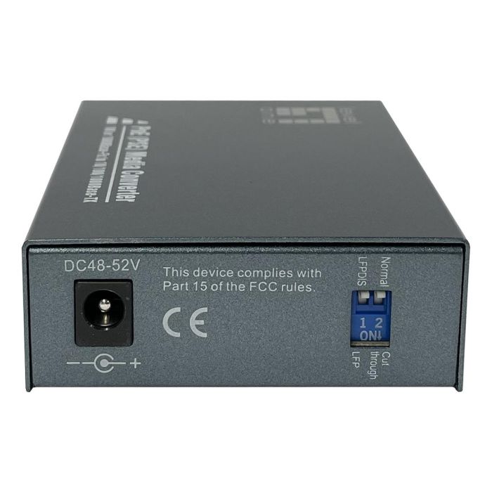 LevelOne GVT-2013 Convertidor Mediaconversor Gigabit Ethernet 10/100/1000T RJ45 a SC Multimodo Fibra Óptica con PoE (Power over Ethernet) 30W, 500m 2 LevelOne GVT-2013 Convertidor Mediaconversor Gigabit Ethernet 10/100/1000T RJ45 a SC Multimodo Fibra Óptica con PoE (Power over Ethernet) 30W, 500m 2