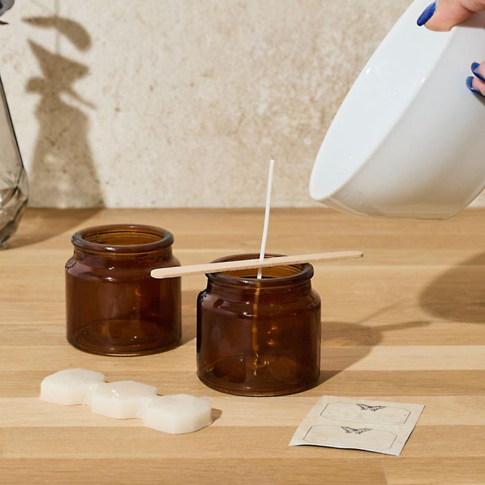 The Concept Factory Kit Hacer 2 Velas Apothicaire 1