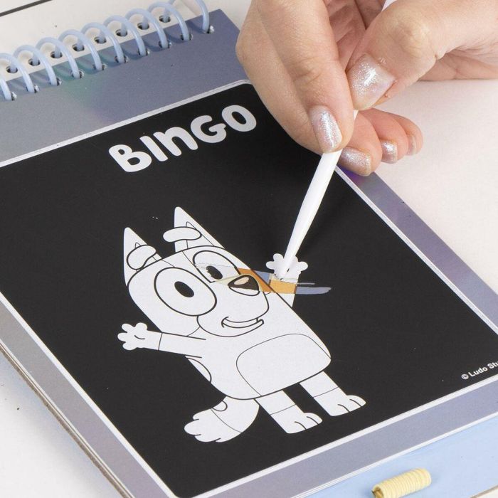 Cerdá Set de Papelería Scratch Book Bluey Infantil, color azul, ideal para niños a partir de 3 años, 14x20.5x1 cm 1