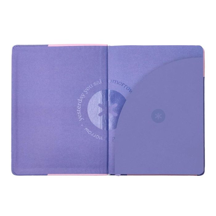 Agenda Escolar Antartik 25-26 Encuadernada Ggo! Simil Piel Morado Semana Vista A5 Bilingüe Papel Fsc 80 gr 11 Agenda Escolar Antartik 25-26 Encuadernada Ggo! Simil Piel Morado Semana Vista A5 Bilingüe Papel Fsc 80 gr 11