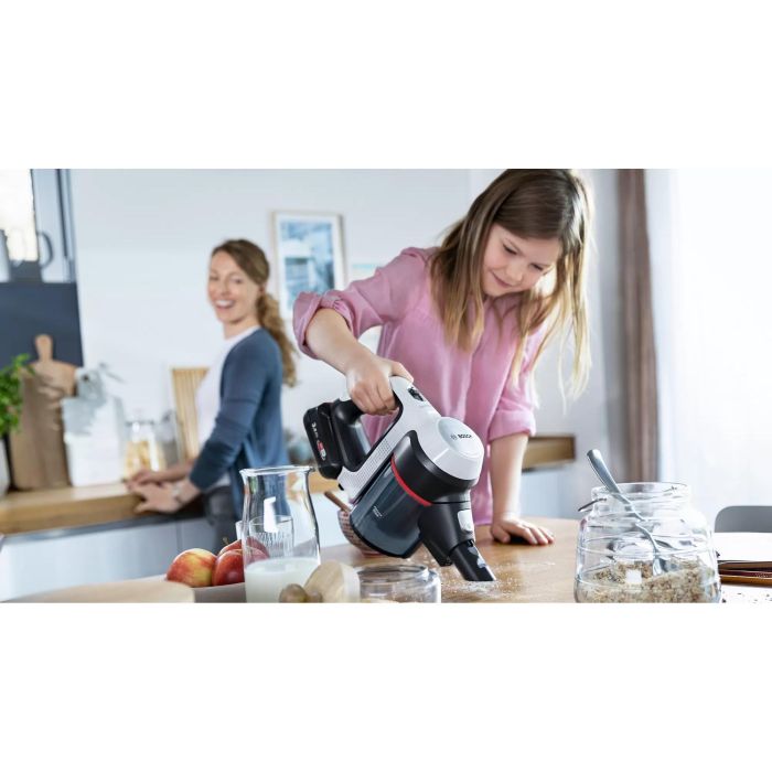 Bosch BBS 711 W Aspiradora Escoba 2 en 1 Inalámbrica Unlimited Serie 7 10 Bosch BBS 711 W Aspiradora Escoba 2 en 1 Inalámbrica Unlimited Serie 7 10