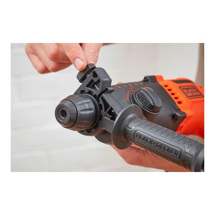 Black+Decker Martillo SDS-Plus BEHS01K-QS 650W 3 Modos Portabrocas SDS Plus, Velocidad Variable, Incluye Maletín y Accesorios 5 Black+Decker Martillo SDS-Plus BEHS01K-QS 650W 3 Modos Portabrocas SDS Plus, Velocidad Variable, Incluye Maletín y Accesorios 5