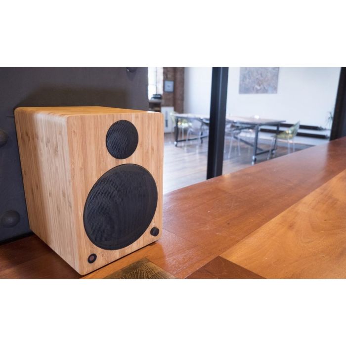 Wavemaster CUBE NEO Mini 2.0 bamboo retail 3 Wavemaster CUBE NEO Mini 2.0 bamboo retail 3