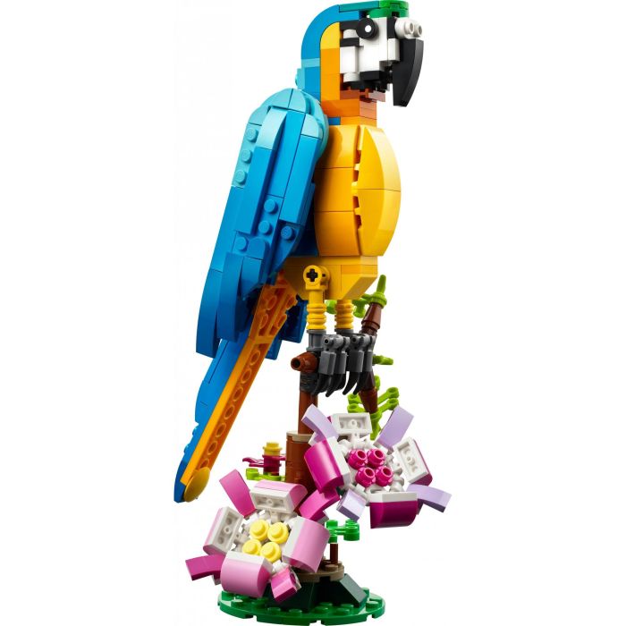 LEGO 31136 Creador 3-en-1: Loro Exótico, Modelo Rana y Pez. Set de Construcción de Figuras de Animales de la Jungla 1