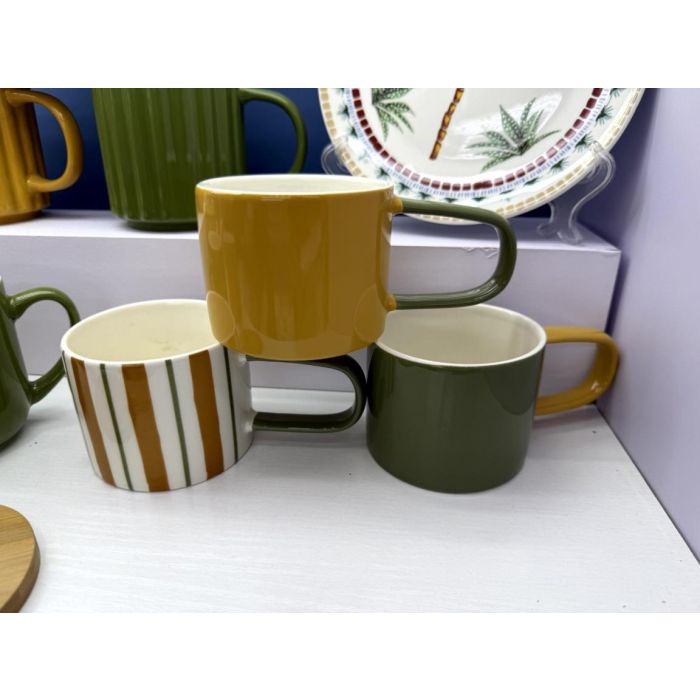 Mug Tropical DKD Home Decor Verde Musgo Mostaza 9 x 7.8 x 10 cm (12 Unidades) 1 Mug Tropical DKD Home Decor Verde Musgo Mostaza 9 x 7.8 x 10 cm (12 Unidades) 1