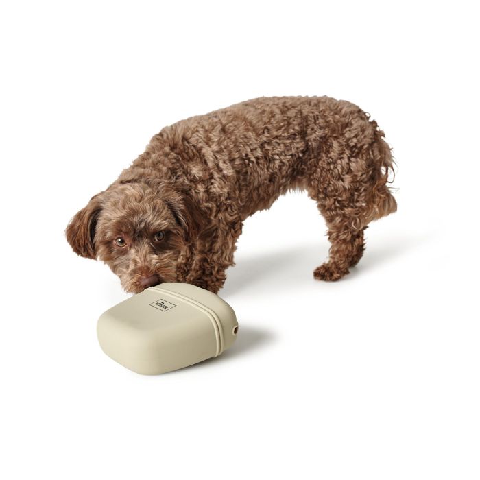 Hunter LIST Bolsillo de Cinturón de Silicona para Golosinas de Perro con Cierre Magnético y Apertura Fácil Una Mano en Color Beige 0 Hunter LIST Bolsillo de Cinturón de Silicona para Golosinas de Perro con Cierre Magnético y Apertura Fácil Una Mano en Color Beige 0