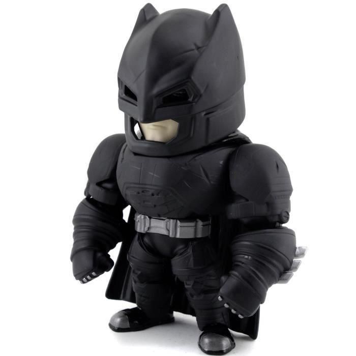 Figura de Acción Batman Armored 3