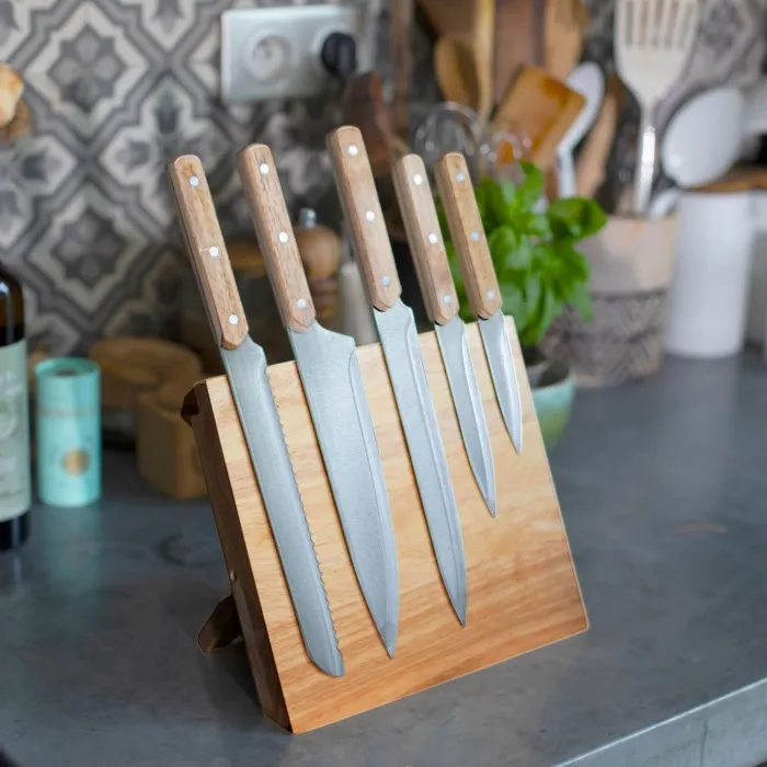 LIVOO MEC136 Juego de 5 cuchillos con soporte magnético, hoja de acero inoxidable, tamaño de 20 a 32,5 cm 1