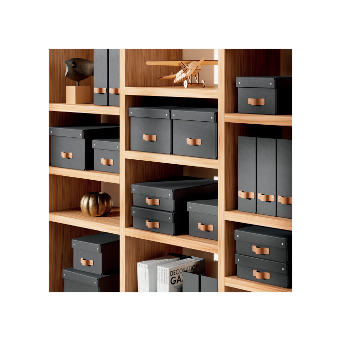 Leitz 61480095 - Pack 2 Cajas de Almacenamiento de Cartón Medianas Bajas A4, 8L, con Tapa, Asas, Color Negro 1 Leitz 61480095 - Pack 2 Cajas de Almacenamiento de Cartón Medianas Bajas A4, 8L, con Tapa, Asas, Color Negro 1