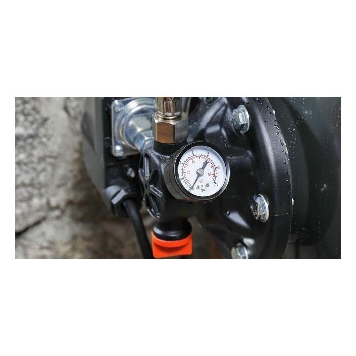 Gardena 3700/4 Grupo de Presión 800W, Caudal 3700 l/h, Presión 4.1 bar, Depósito 19L, Manómetro 3
