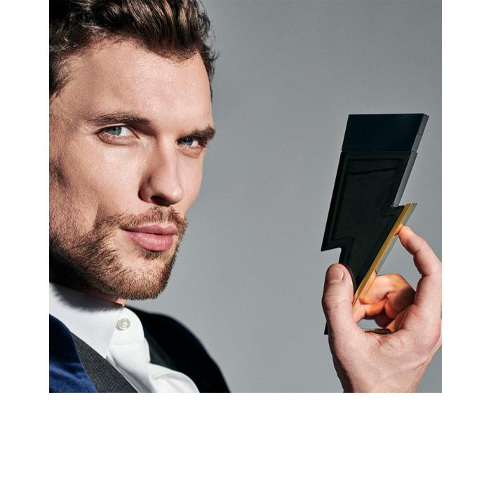 Carolina Herrera CH Bad Boy Eau de Toilette Vaporizador 100ml Carolina Herrera CH Bad Boy Eau de Toilette Vaporizador 100ml