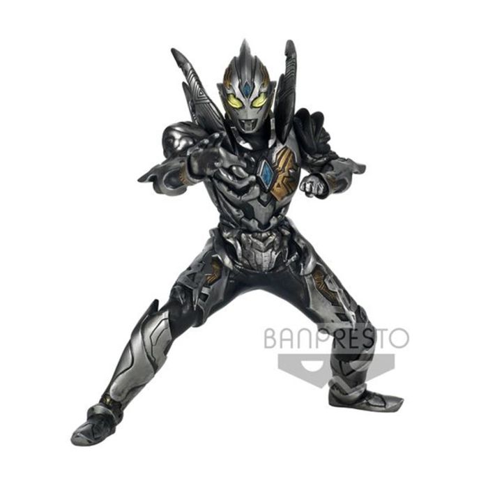 Banpresto Figura Ultraman Trigger Hero'Sbrave Trigger Dark Ver A, PVC con Base Banpresto Figura Ultraman Trigger Hero'Sbrave Trigger Dark Ver A, PVC con Base