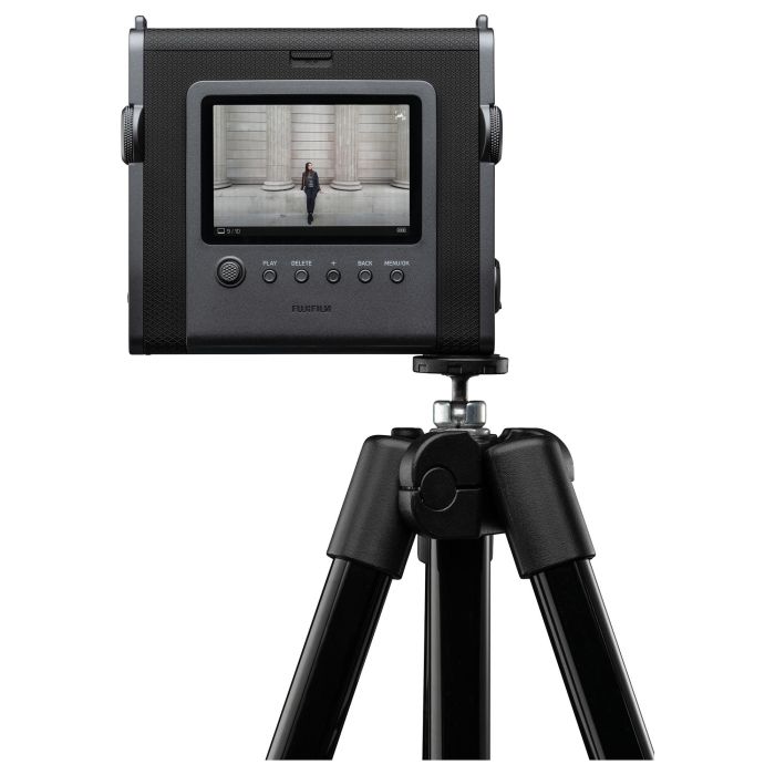 Fujifilm Instax Wide Evo Cámara Instantánea Digital - Negro, Sensor CMOS, Bluetooth 5.1, USB-C, Batería de Ión de Litio 10