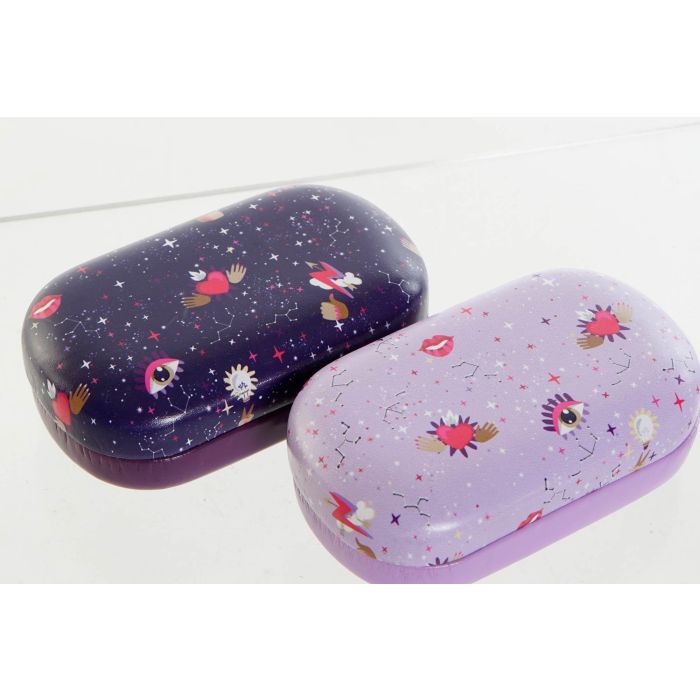 DKD Home Decor Estuche Lentillas Moderno, Colores Surtidos (Lila, Rosa), PU y Metal, Colección Good luck, 9.6x5.7x3 cm, Pack 12 Unidades 1 DKD Home Decor Estuche Lentillas Moderno, Colores Surtidos (Lila, Rosa), PU y Metal, Colección Good luck, 9.6x5.7x3 cm, Pack 12 Unidades 1
